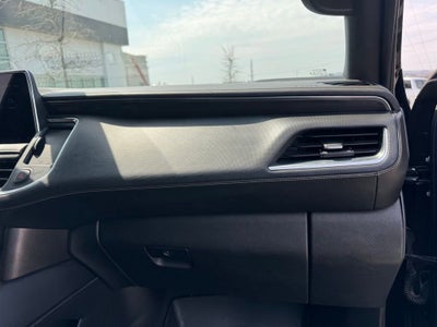 2022 GMC Yukon XL AT4