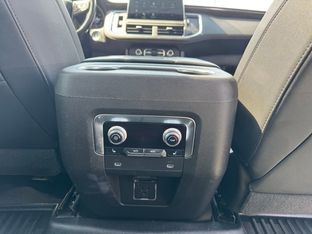 2022 GMC Yukon XL AT4