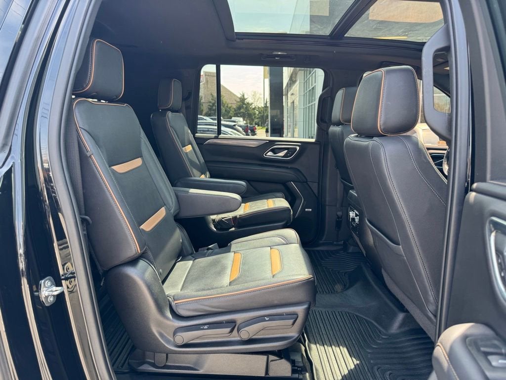 2022 GMC Yukon XL AT4