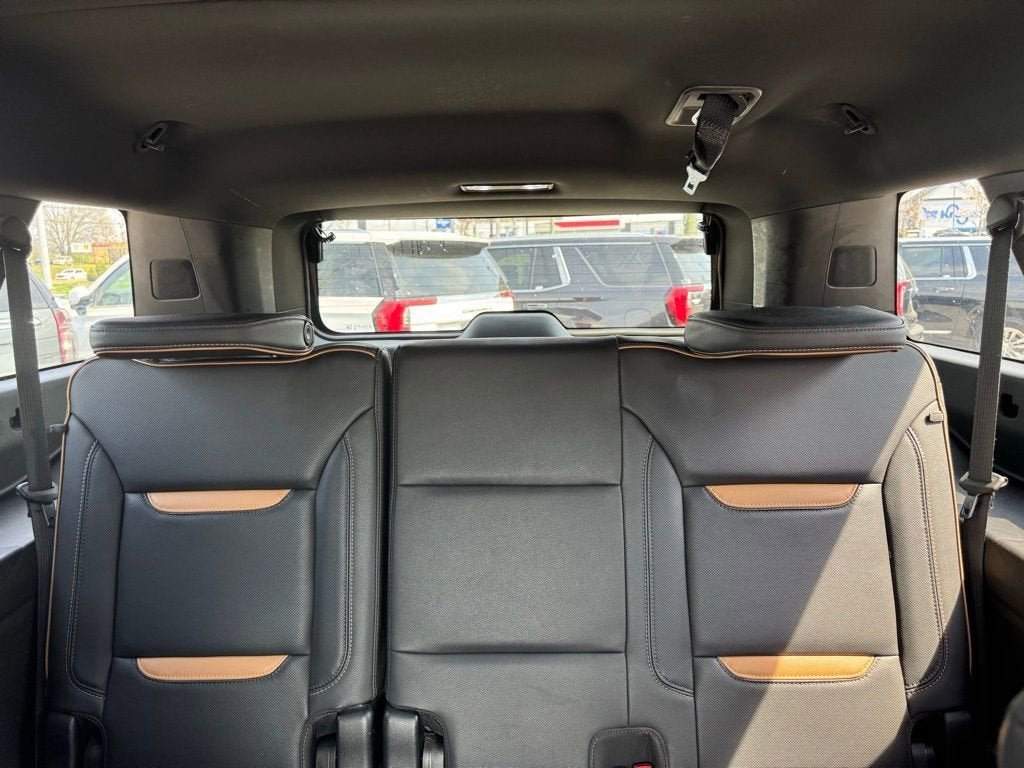 2022 GMC Yukon XL AT4