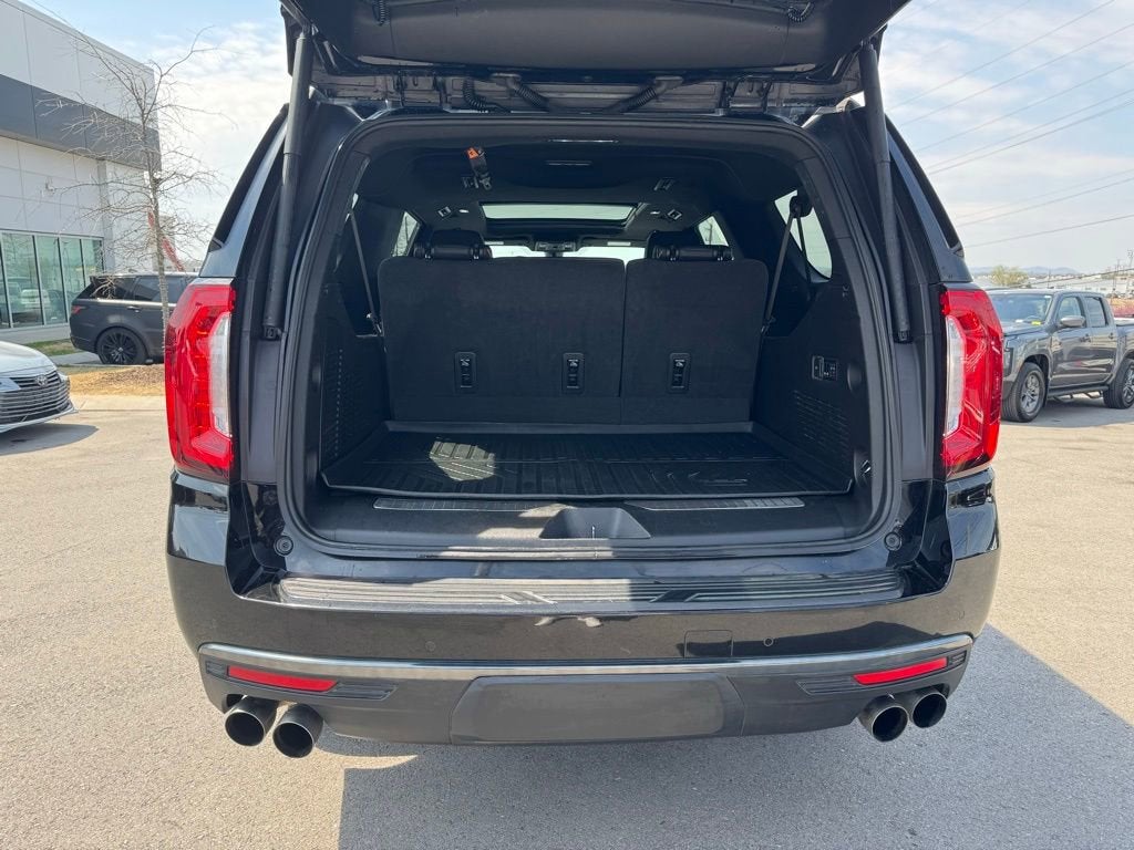 2022 GMC Yukon XL AT4