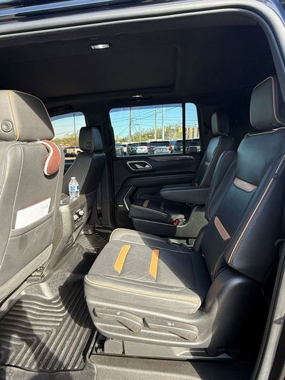 2022 GMC Yukon XL AT4