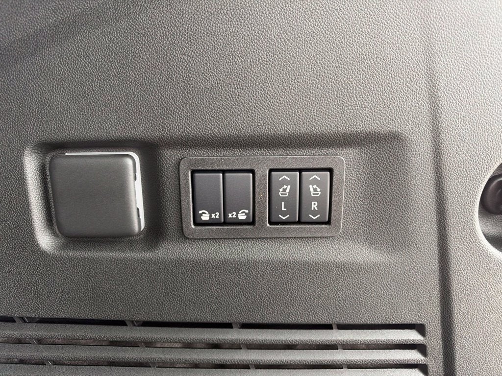 2027 GMC Yukon XL Denali