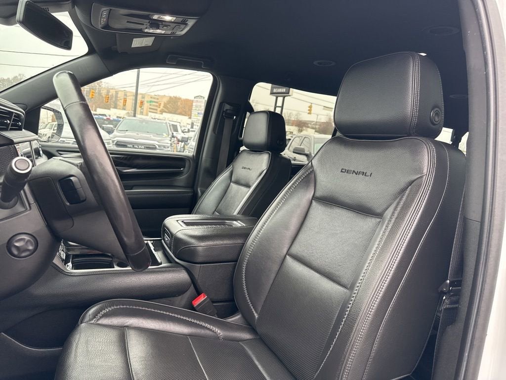 2022 GMC Yukon XL Denali