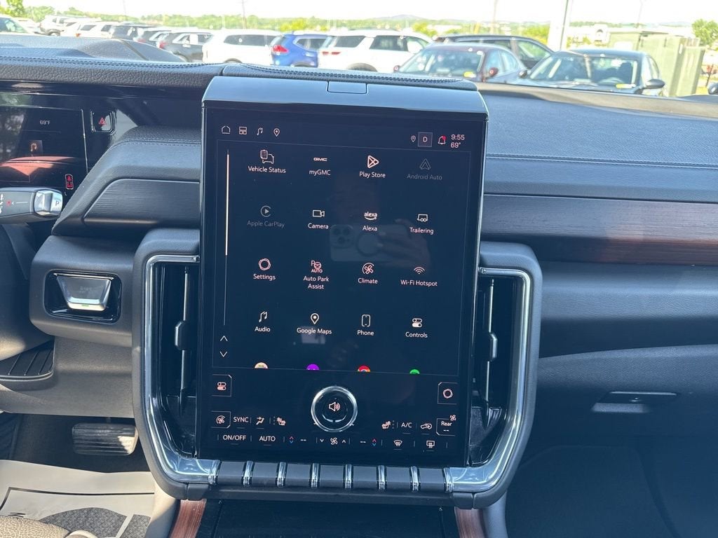 2025 GMC Yukon XL Denali