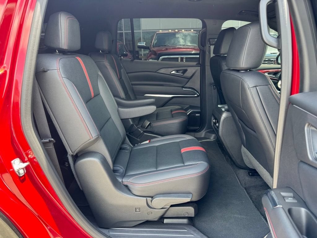 2025 Chevrolet Traverse RS