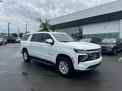 2025 Chevrolet Suburban LT