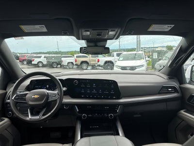 2025 Chevrolet Suburban LT