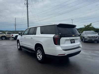 2025 Chevrolet Suburban LT