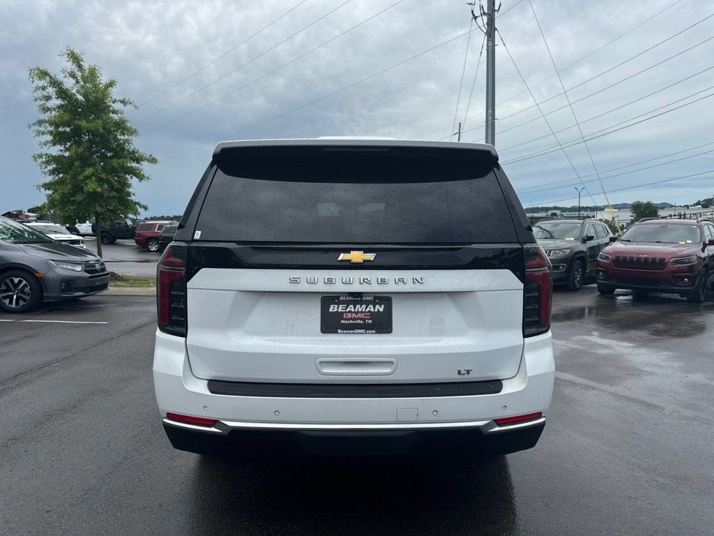 2025 Chevrolet Suburban LT