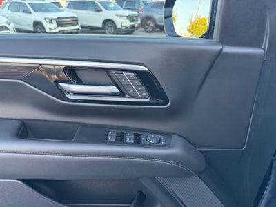 2025 Chevrolet Suburban LT