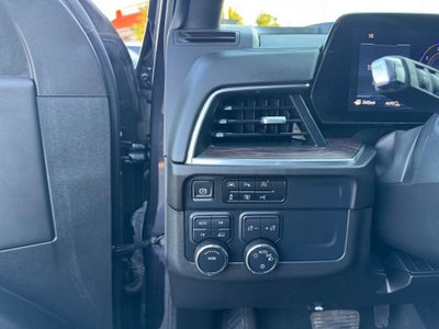 2025 Chevrolet Suburban LT
