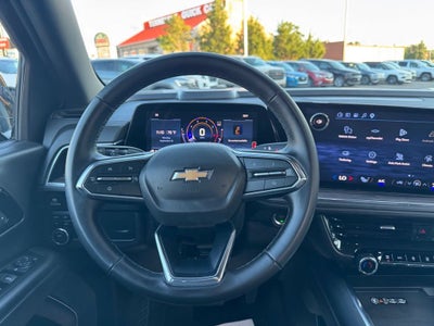 2025 Chevrolet Suburban LT