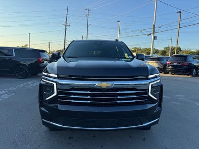 2025 Chevrolet Suburban LT