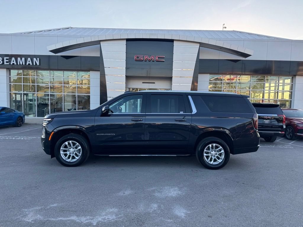 2025 Chevrolet Suburban LT