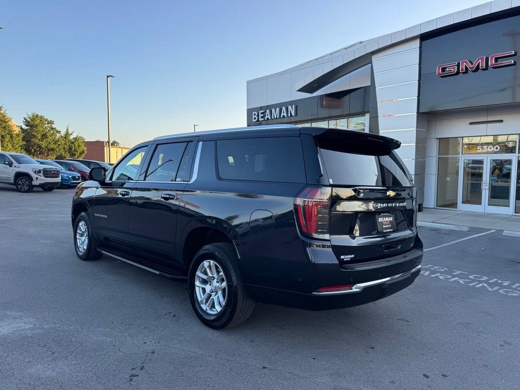 2025 Chevrolet Suburban LT