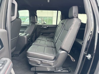 2025 Chevrolet Suburban RST