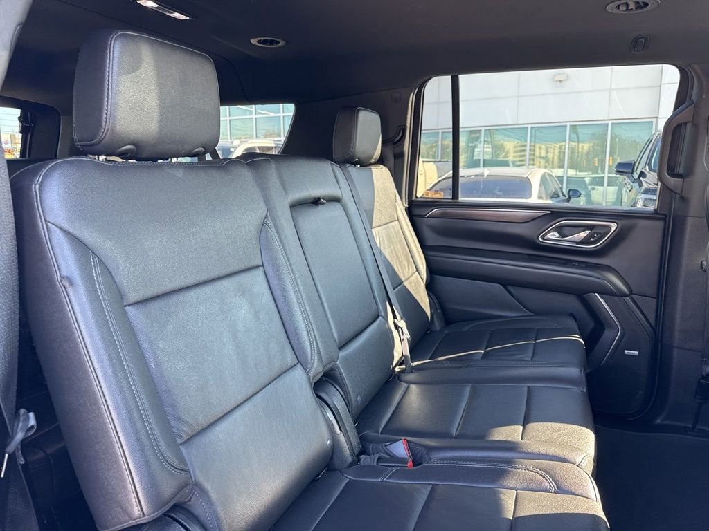 2024 Chevrolet Suburban LT