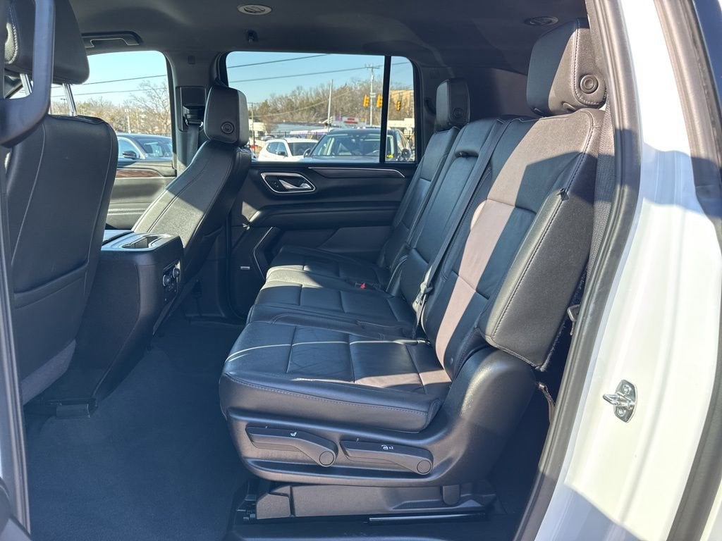 2024 Chevrolet Suburban LT