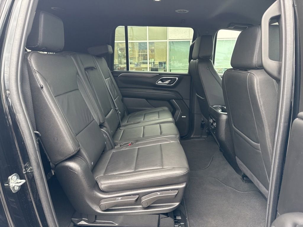 2024 Chevrolet Suburban LT