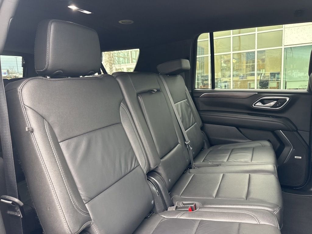 2024 Chevrolet Suburban LT