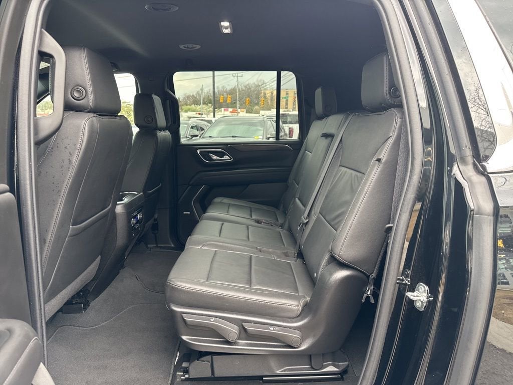 2024 Chevrolet Suburban LT