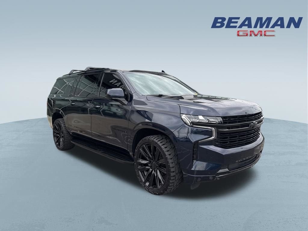 2023 Chevrolet Suburban LT