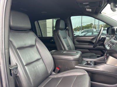 2023 Chevrolet Suburban LT