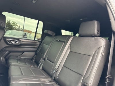 2023 Chevrolet Suburban LT