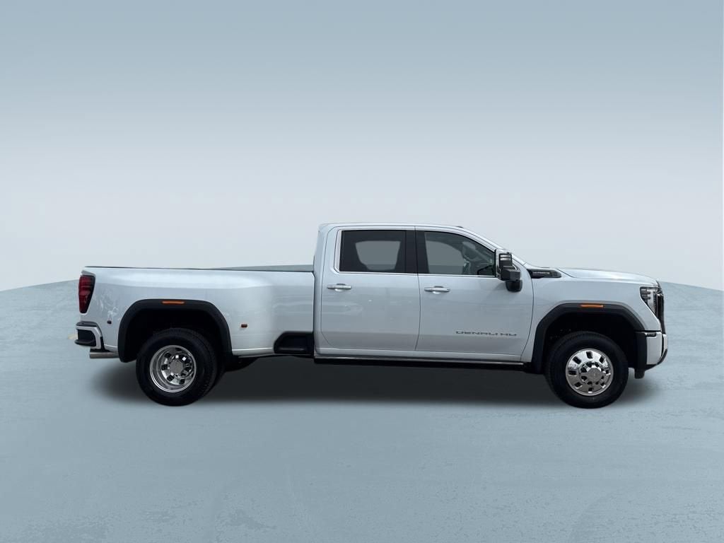 2026 GMC Sierra 3500 HD Denali Ultimate DRW
