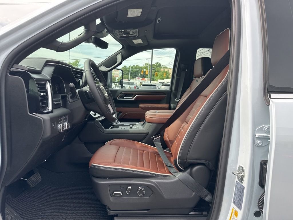 2026 GMC Sierra 3500 HD Denali Ultimate DRW