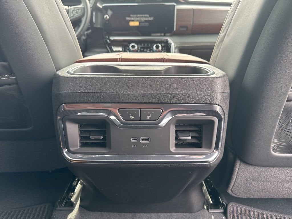 2026 GMC Sierra 3500 HD Denali Ultimate DRW