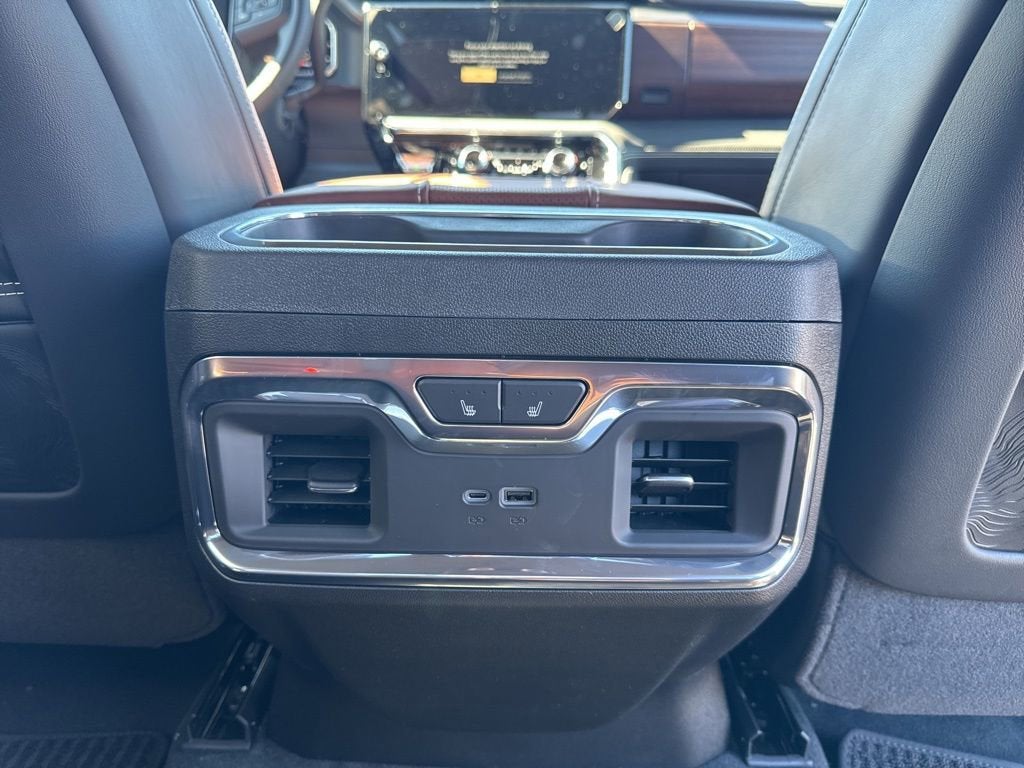 2026 GMC Sierra 3500 HD Denali Ultimate DRW