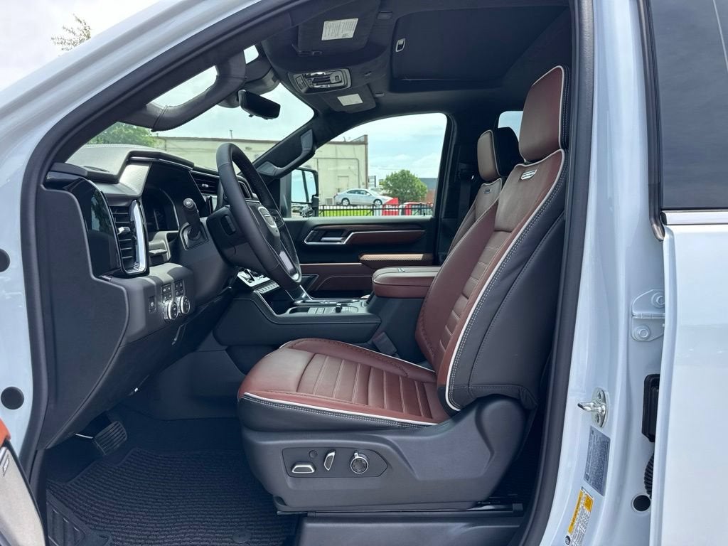 2026 GMC Sierra 3500 HD Denali Ultimate DRW