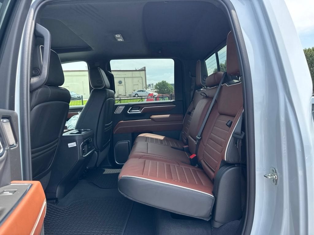 2026 GMC Sierra 3500 HD Denali Ultimate DRW