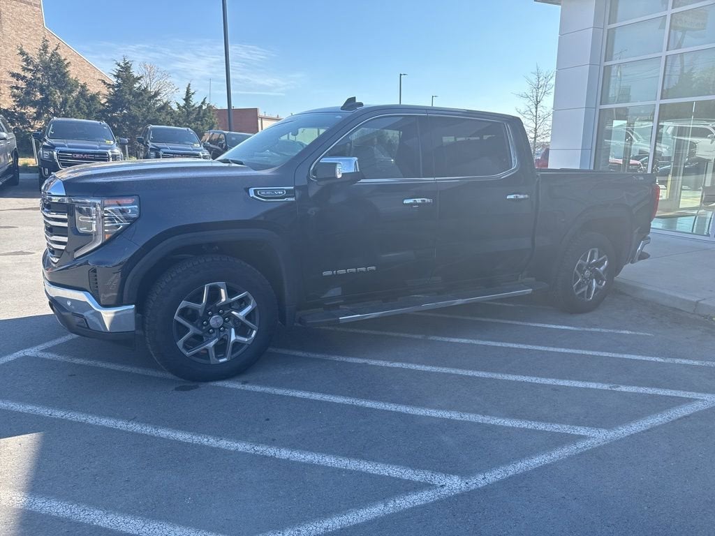 2025 GMC Sierra 1500 SLT