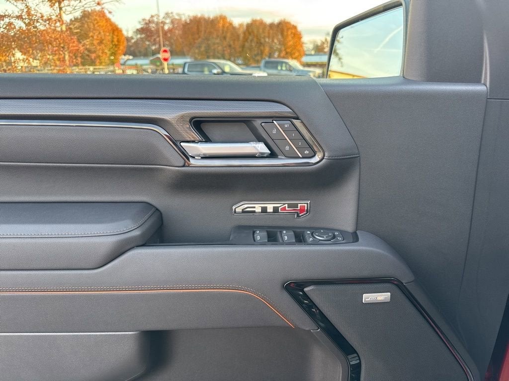 2025 GMC Sierra 1500 AT4