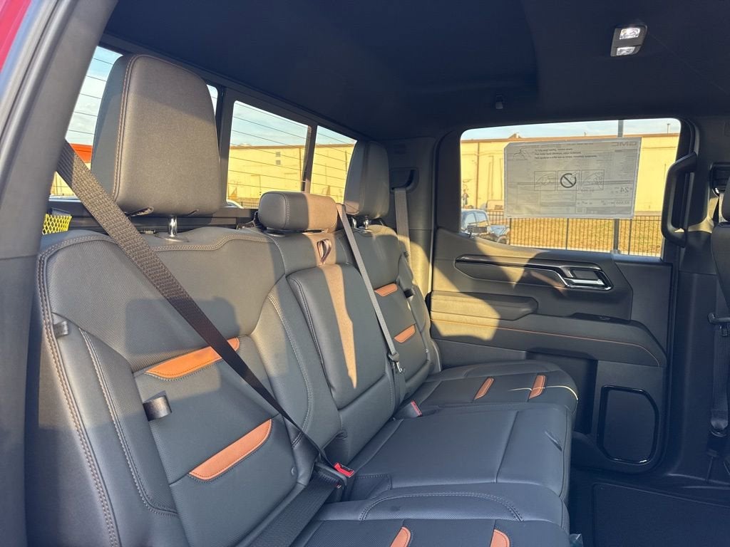 2025 GMC Sierra 1500 AT4