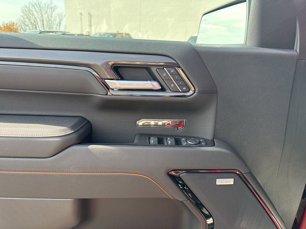 2025 GMC Sierra 1500 AT4