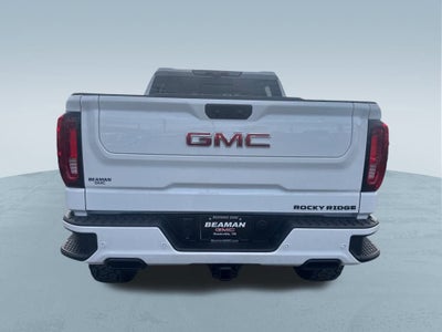 2025 GMC Sierra 1500 AT4