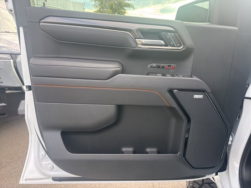 2025 GMC Sierra 1500 AT4