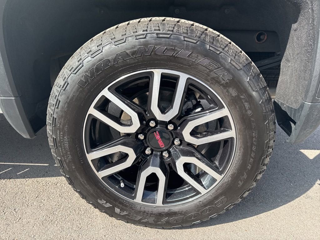 2024 GMC Sierra 1500 AT4