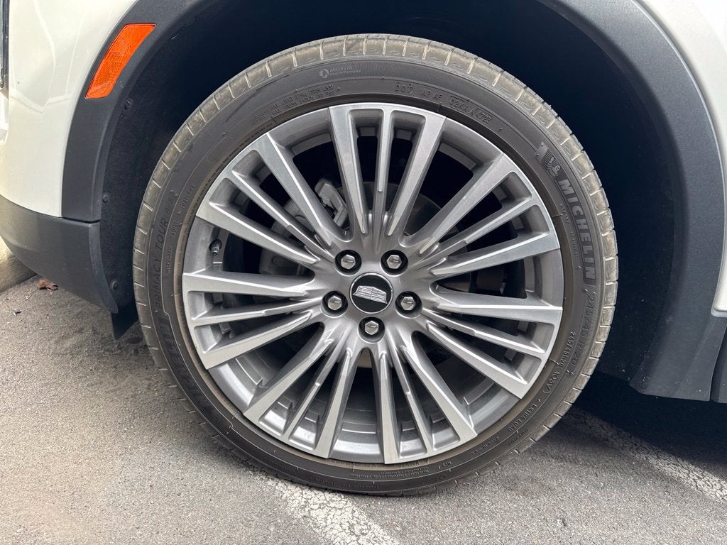 2024 Cadillac XT4 Premium Luxury