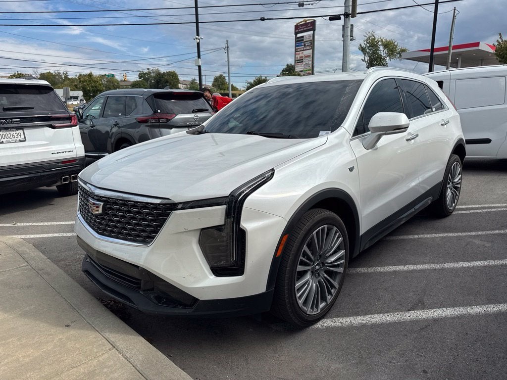 2024 Cadillac XT4 Premium Luxury