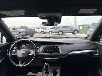 2023 Cadillac XT4 Premium Luxury