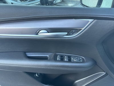 2023 Cadillac XT5 Luxury