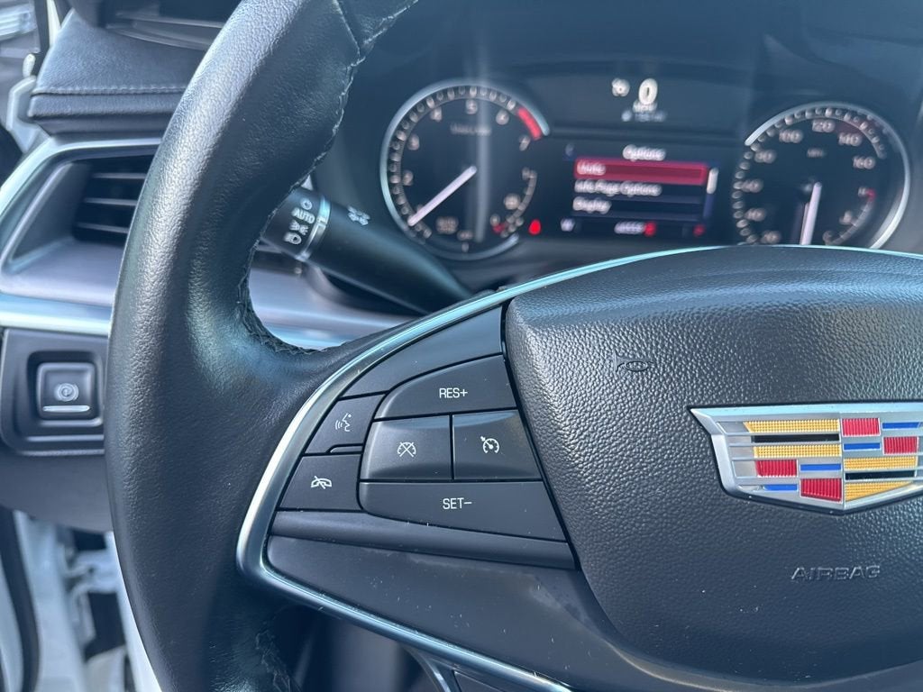 2023 Cadillac XT5 Luxury