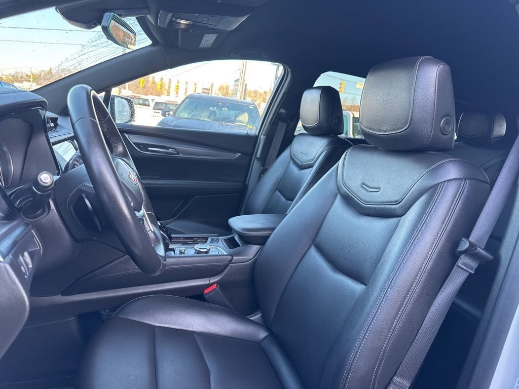 2023 Cadillac XT5 Luxury