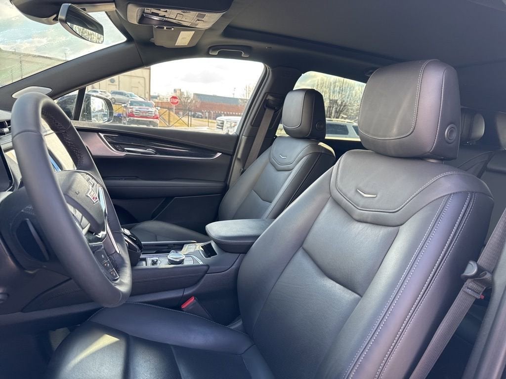 2022 Cadillac XT5 Premium Luxury