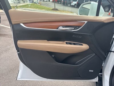 2018 Cadillac XT5 Platinum AWD